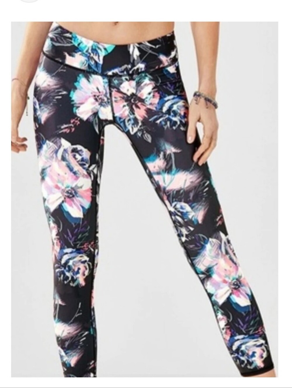 Fabletics Women's Size Large Black Pink Define Kaleidoscope Floral 7/8 leggings!
